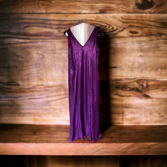 Lovely Grace Formal Cocktail Dress. Exquisite and Sophisticated. Hem To size. - Picture 5 of 8